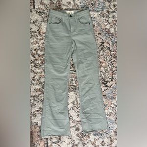 Harper Heritage, from Francesca’s, size: 24, pastel green, high waist kick crop